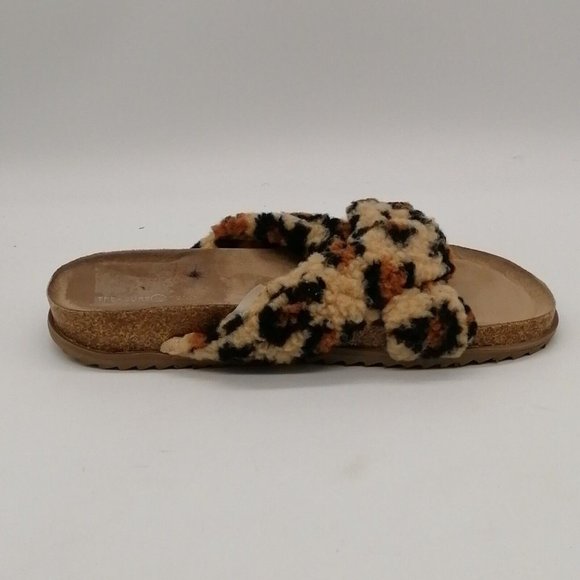 Treasure & Bond Womens Criss Cross Strap Slide Slipper Leopard Faux Fur Flat 7M - Picture 2 of 9